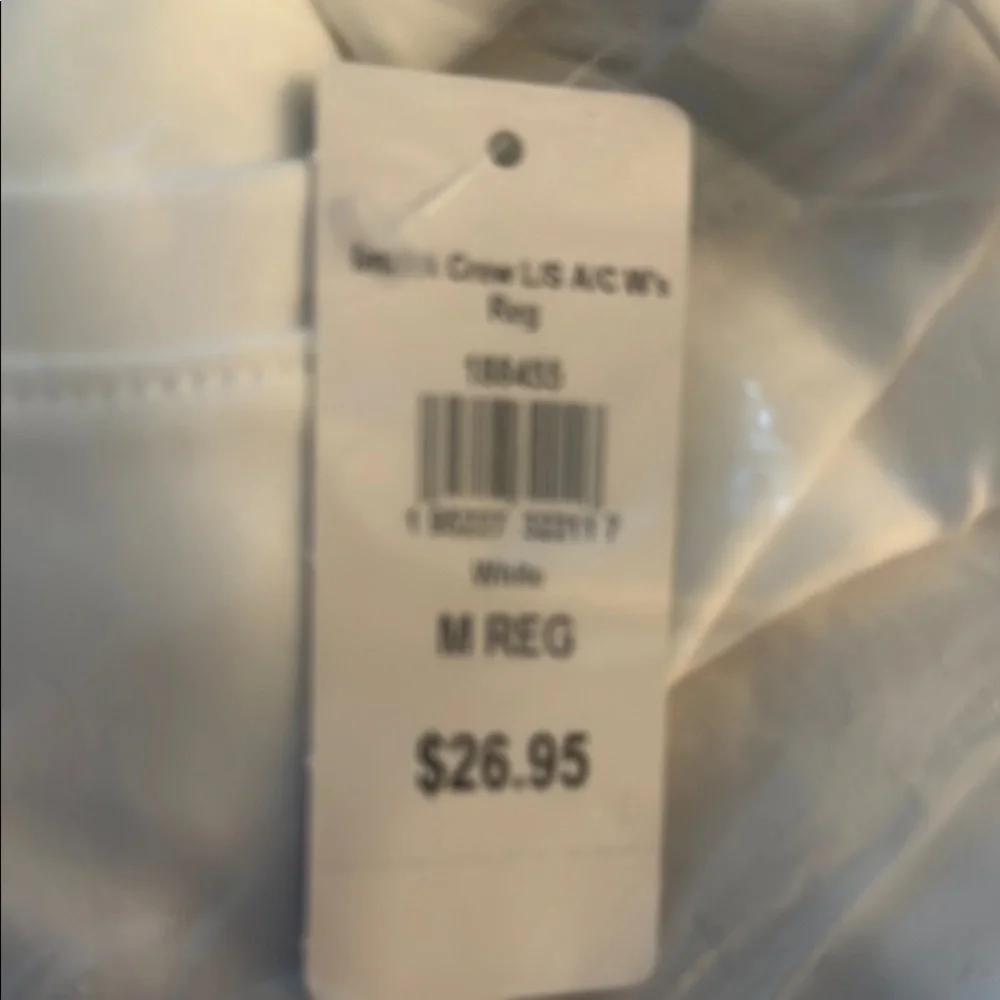 NWT!! L.L. Bean Long-Sleeved Tee. M. White. - Picture 6 of 6